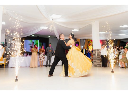 baile principal quinceanera
